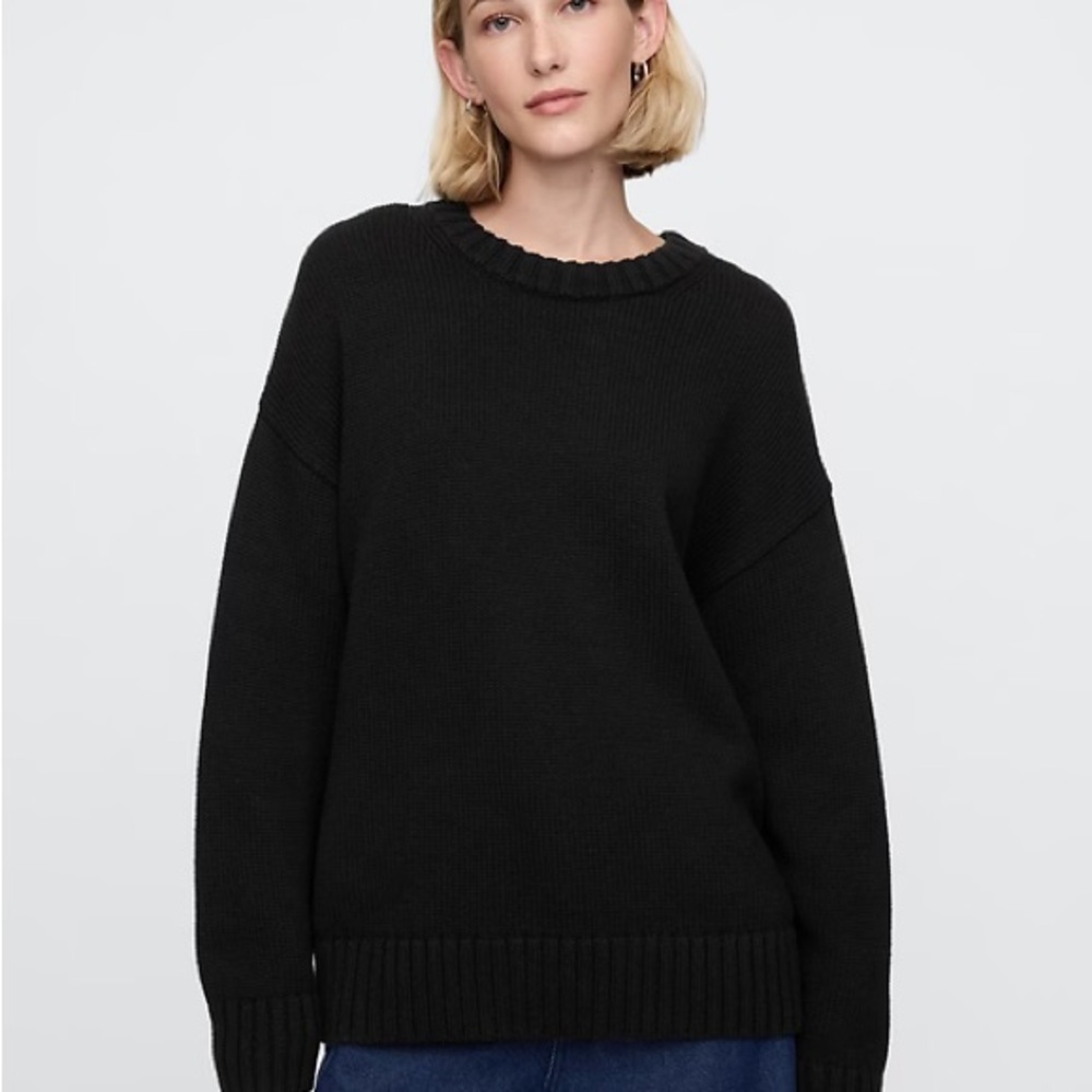 GAP Oversized Boyfriend Black Crewneck Sweater